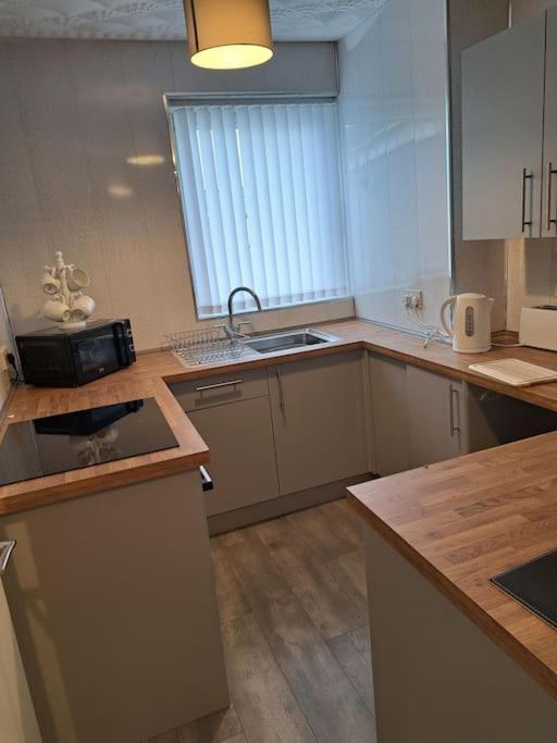 1 Bed Apart Dowlais Экстерьер фото